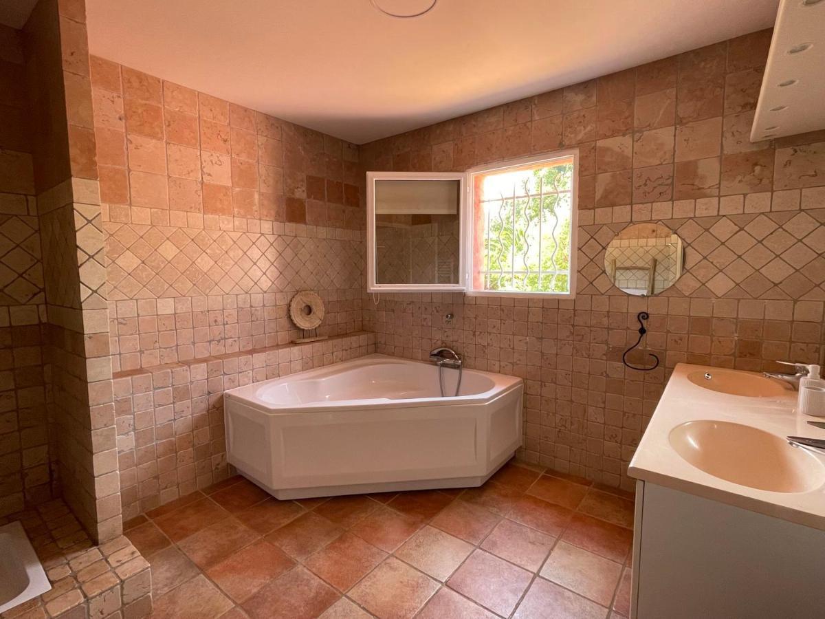 Fantastic Pool Villa 900M To The Beach; With Extravagant Big Garden Sainte-Maxime Luaran gambar